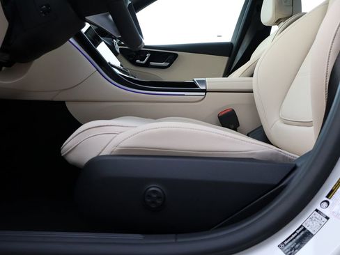 New 2026 Mercedes-Benz C 300 4MATIC Sedan image 39