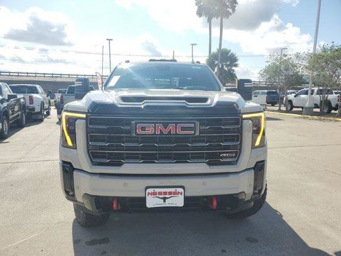 New 2026 GMC Sierra 2500 AT4 image 2