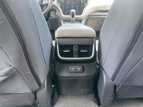 Used 2022 Subaru Outback Premium AWD/4WD image 27