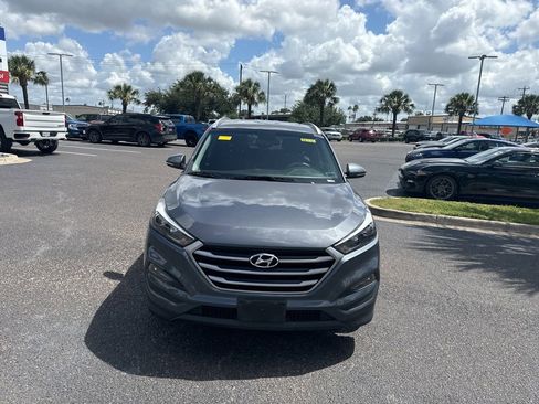 Used 2018 Hyundai Tucson SEL Plus FWD image 8