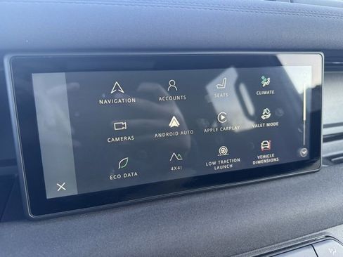 Used 2023 Land Rover Defender 110 X-Dynamic SE image 26