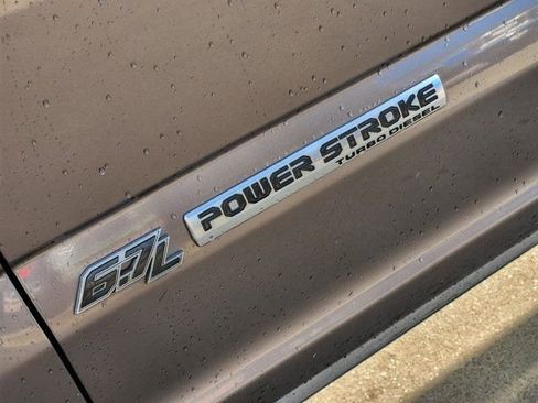 Used 2022 Ford F250 Lariat w/ Lariat Ultimate Package image 9