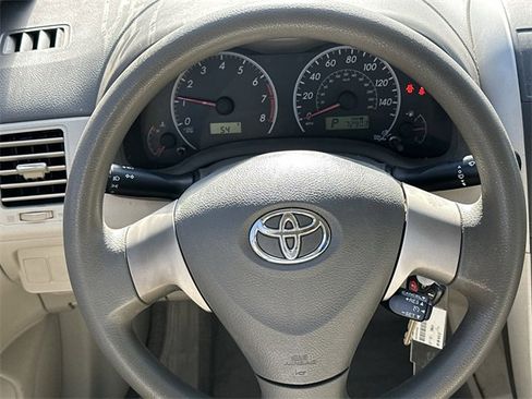 Used 2010 Toyota Corolla LE image 11