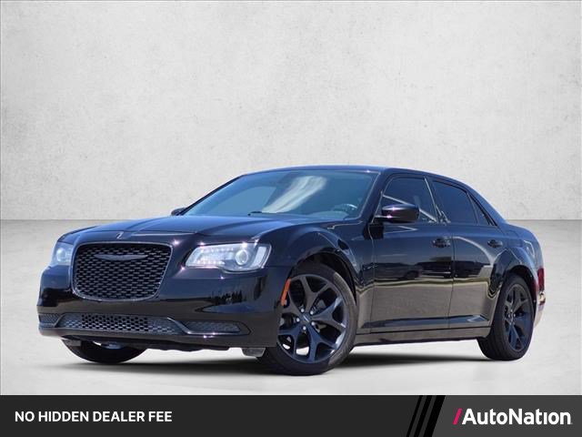 Used 2020 Chrysler 300 Touring w/ Sport Appearance Package RWD image 1