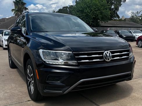 Used 2020 Volkswagen Tiguan SE FWD image 9
