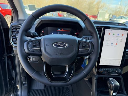 Used 2024 Ford Ranger XLT image 11