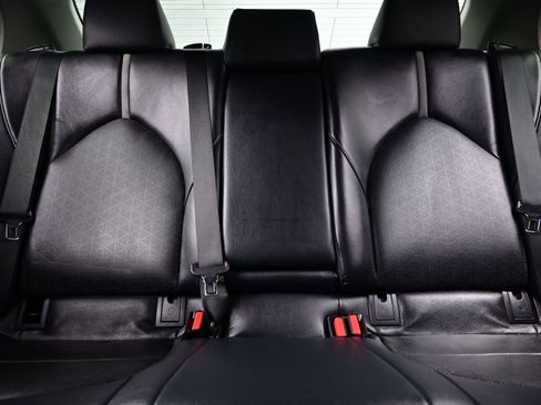 Used 2019 Toyota Camry XSE FWD image 15
