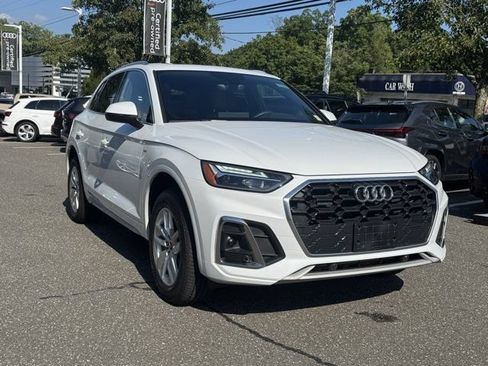 Certified 2023 Audi Q5 2.0T Premium w/ Convenience Package AWD/4WD image 2