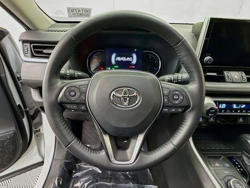 Used 2023 Toyota RAV4 XLE Premium AWD/4WD image 11