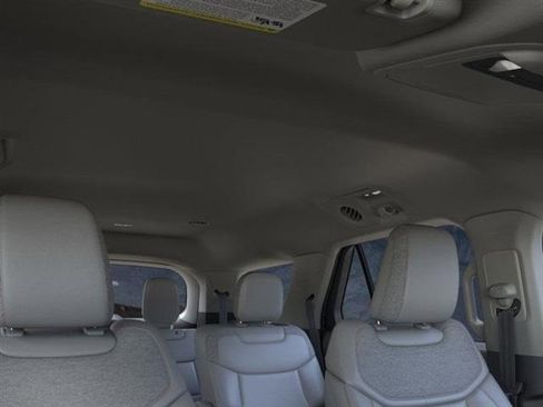 New 2025 Ford Explorer Active w/ Active Comfort Package image 22