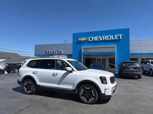 Used 2024 Kia Telluride S w/ S Sunroof Package AWD/4WD image 1