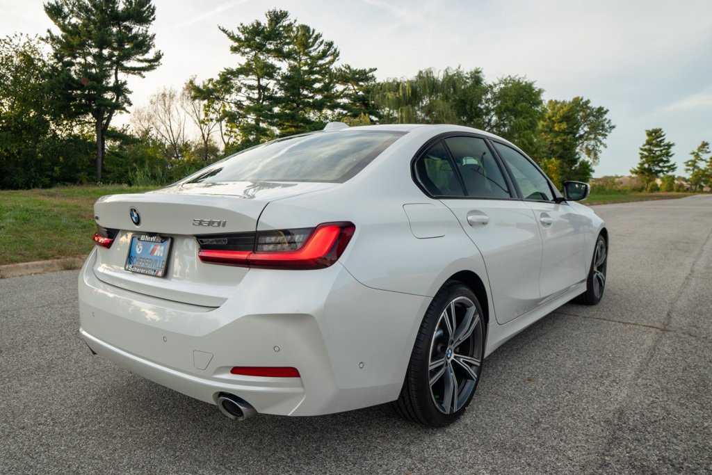 Certified 2023 BMW 330i xDrive Sedan w/ Premium Package AWD/4WD image 10
