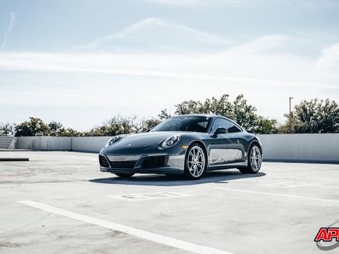 Used 2017 Porsche 911 Carrera image 19