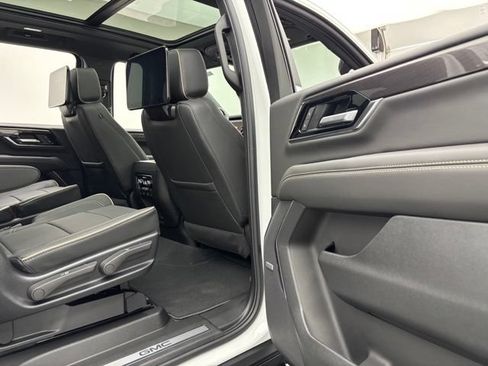 New 2026 GMC Yukon XL Elevation w/ Elevation Premium Package AWD/4WD image 40
