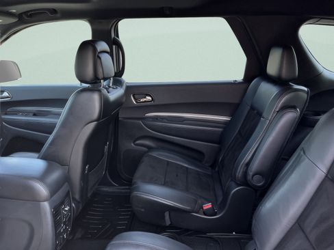 Used 2019 Dodge Durango R/T w/ Technology Group AWD/4WD image 23