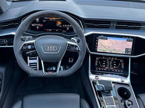 New 2025 Audi RS 6 performance image 13