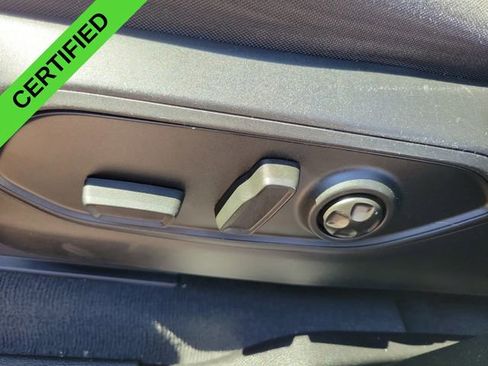 Used 2023 Jeep Grand Cherokee Laredo AWD/4WD image 7