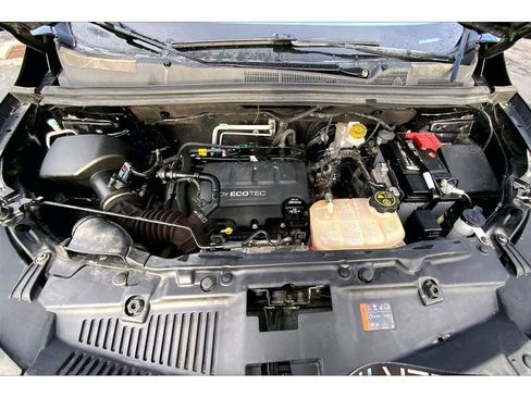 Used 2019 Chevrolet Trax LT image 12