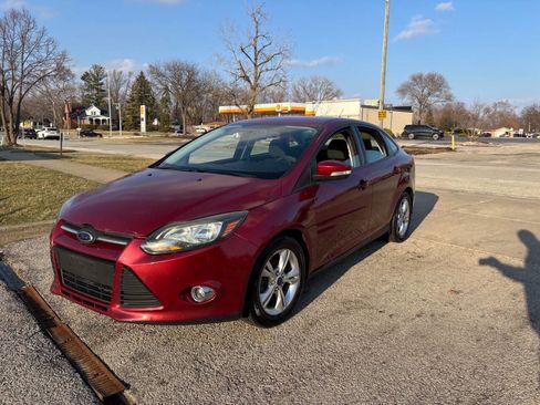 Used 2014 Ford Focus SE w/ SE Winter Package image 17
