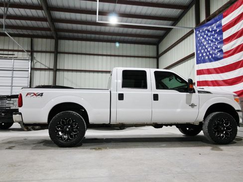 Used 2014 Ford F250 XLT w/ XLT Value Package image 13