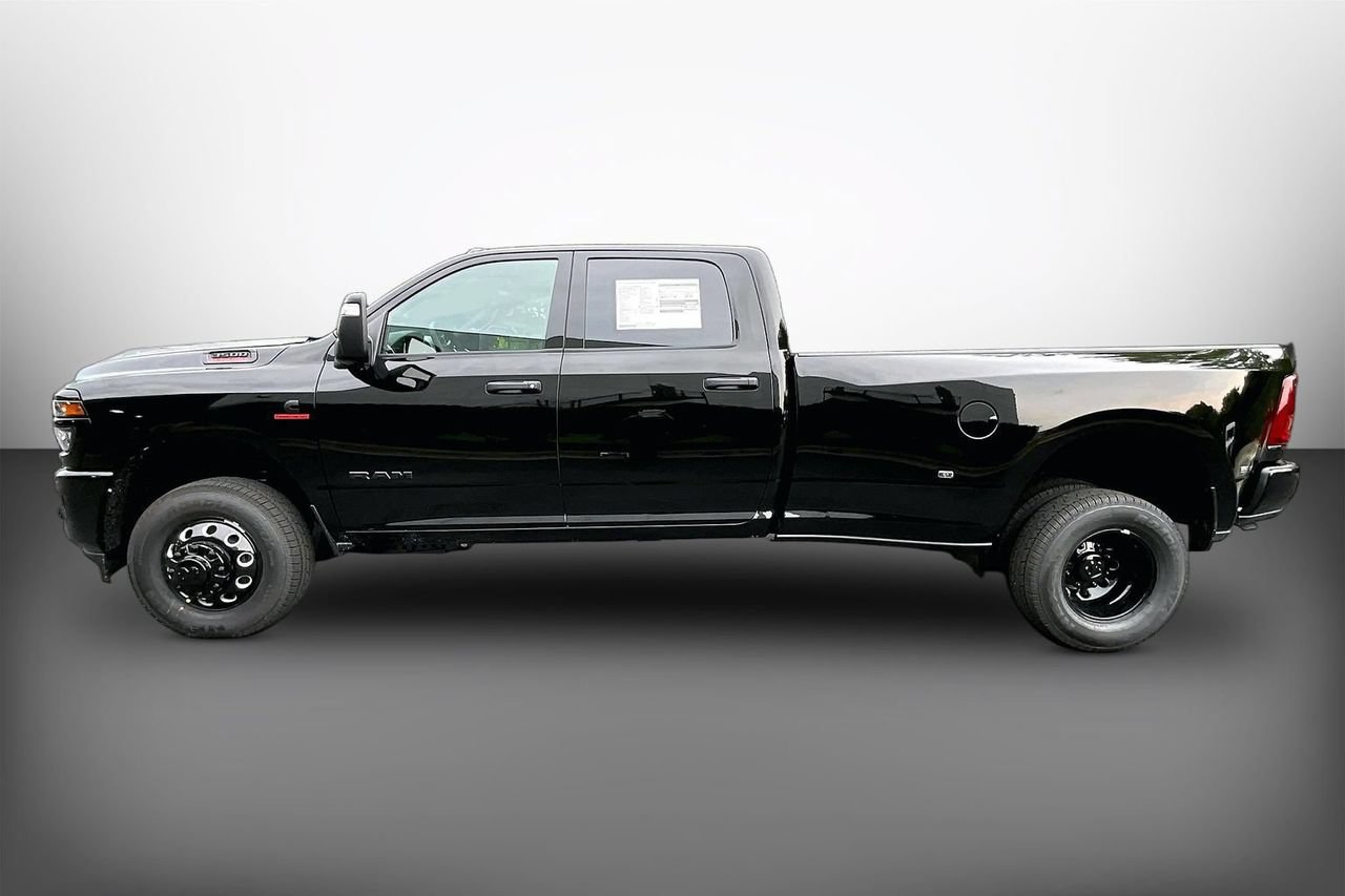New 2026 RAM 3500 Big Horn AWD/4WD image 5