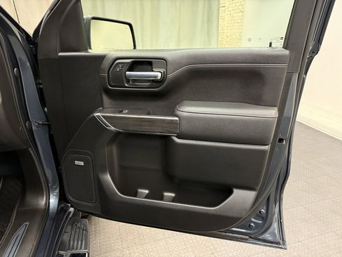 Used 2022 Chevrolet Silverado 1500 LTZ w/ LTZ Convenience Package II image 17