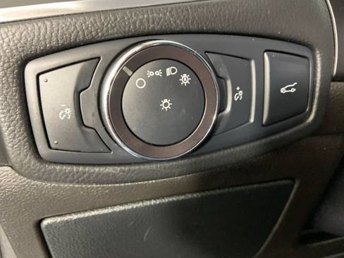 Used 2018 Ford Edge Titanium AWD/4WD image 29
