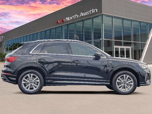 Certified 2025 Audi Q3 2.0T Premium Plus w/ Premium Plus Package image 3