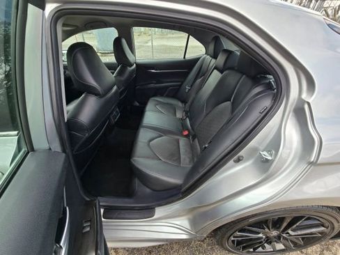 Used 2024 Toyota Camry XSE FWD image 11
