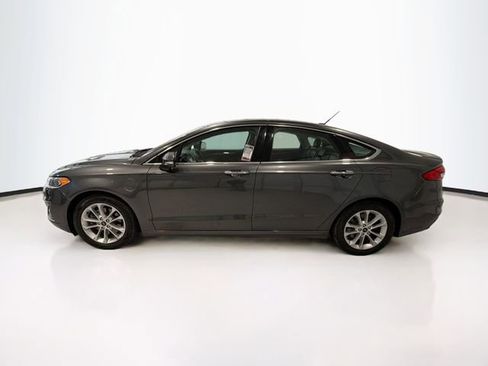 Used 2019 Ford Fusion Energi Titanium image 4