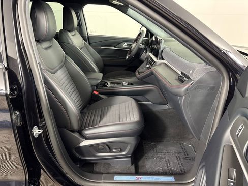 New 2026 Ford Explorer ST-Line RWD image 5