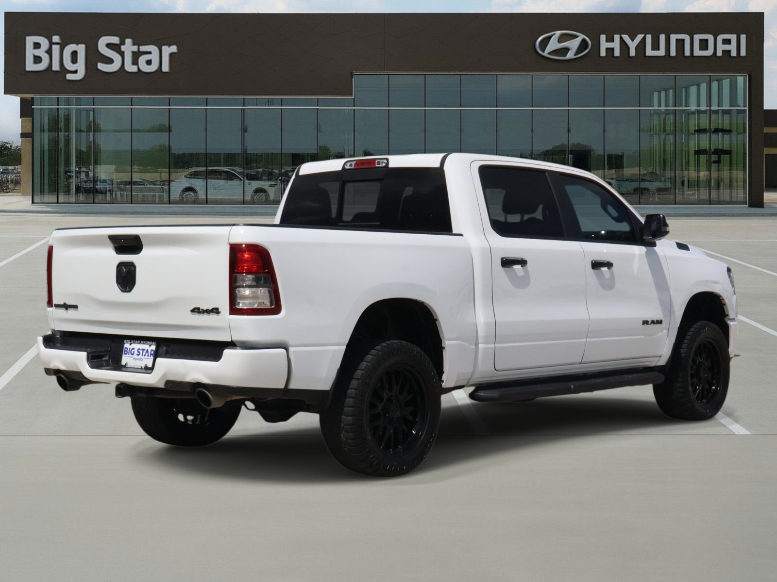 Used 2024 RAM 1500 Lone Star AWD/4WD image 4