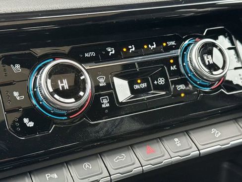 New 2026 GMC Sierra 1500 AT4 w/ AT4 Premium Package image 22