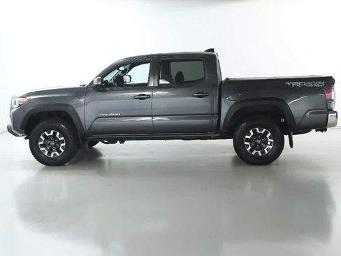 Certified 2023 Toyota Tacoma TRD Off-Road AWD/4WD image 37