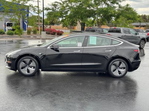 Used 2019 Tesla Model 3 Mid Range RWD image 5