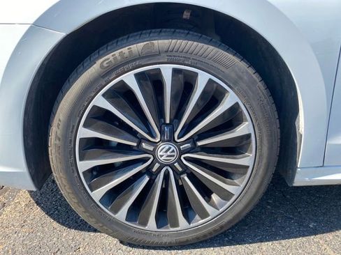 Used 2022 Volkswagen Passat 2.0T image 21