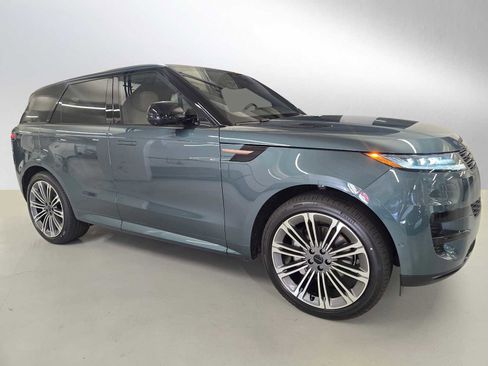 New 2026 Land Rover Range Rover Sport SE AWD/4WD image 7