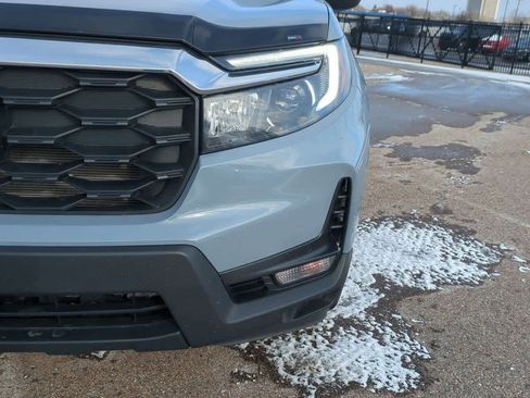 Used 2025 Honda Passport EX-L image 10