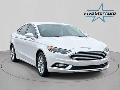 Used 2017 Ford Fusion SE w/ Fusion SE Technology Package