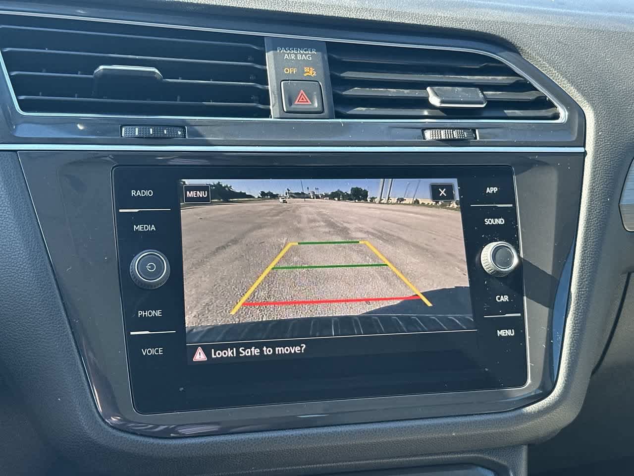 Used 2019 Volkswagen Tiguan SE w/ Panoramic Sunroof Package FWD image 25