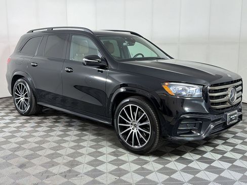 Certified 2025 Mercedes-Benz GLS 450 4MATIC image 7