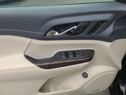 Used 2023 GMC Acadia Denali w/ Trailering Package image 23