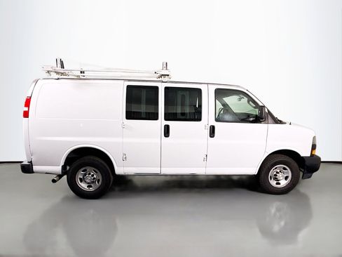 Used 2021 Chevrolet Express 2500 w/ Driver Convenience Package RWD image 11
