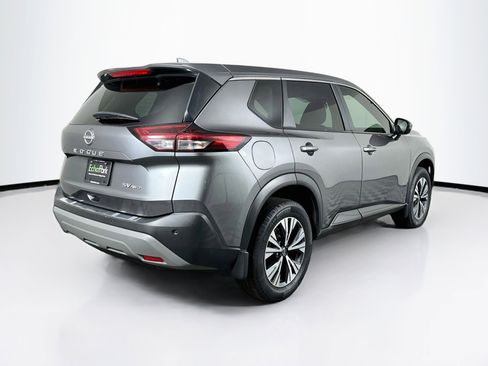 Used 2022 Nissan Rogue SV AWD/4WD image 9