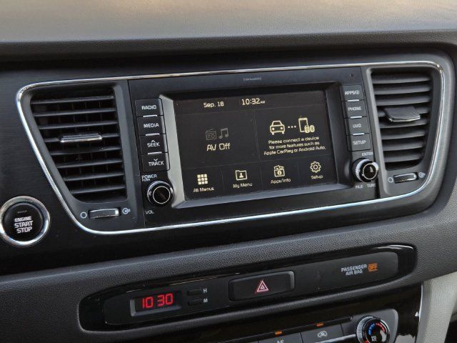 Used 2017 Kia Sedona LX w/ LX Essentials Premium Package FWD image 21