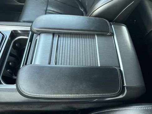 Used 2025 Jeep Wagoneer L 4WD image 21