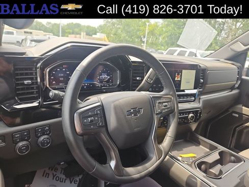Certified 2025 Chevrolet Silverado 2500 ZR2 AWD/4WD image 13