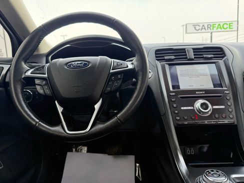 Used 2020 Ford Fusion Energi Titanium image 28