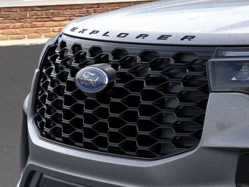 New 2026 Ford Explorer ST-Line w/ ST-Line Street Pack AWD/4WD image 17