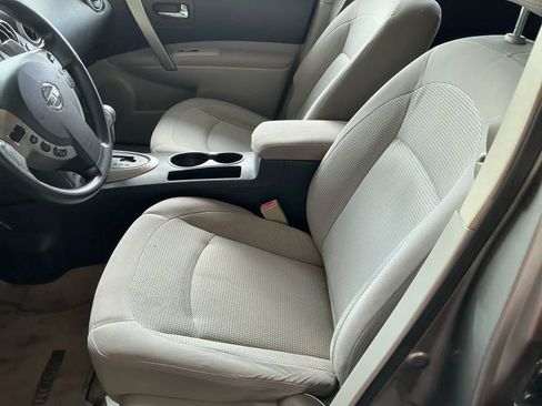Used 2008 Nissan Rogue SL w/ Premium Pkg FWD image 3